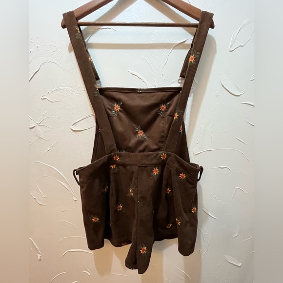 SHEIN MOD Floral Embroidered Corduroy Overall Romper SZ XL - Picture 7 of 15